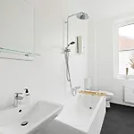 Modern By Stadtwald, 10 Min To Messe Apartment *