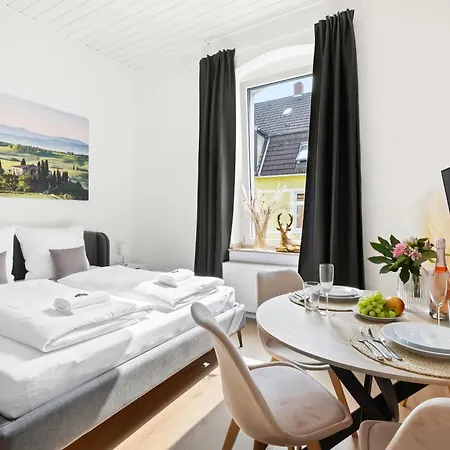 Stadtwald - Near Messe - Netflix - Forsthaus Lejlighed *