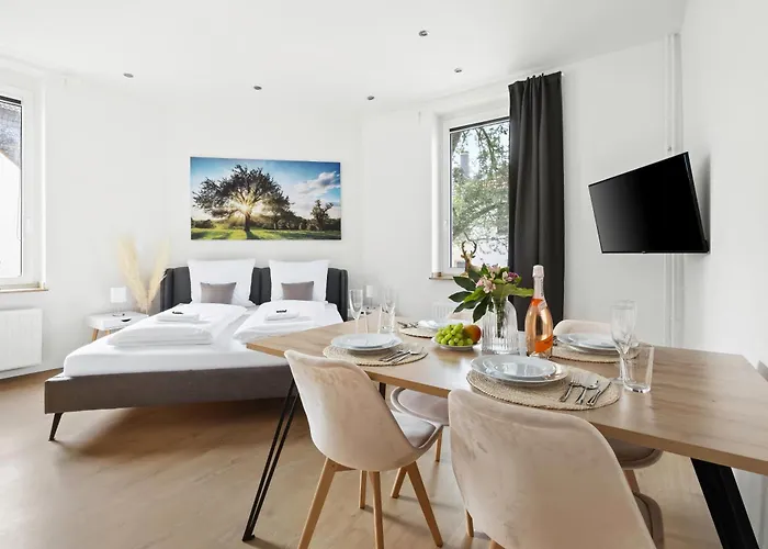 Stadtwald - Near Messe - Netflix - Forsthaus